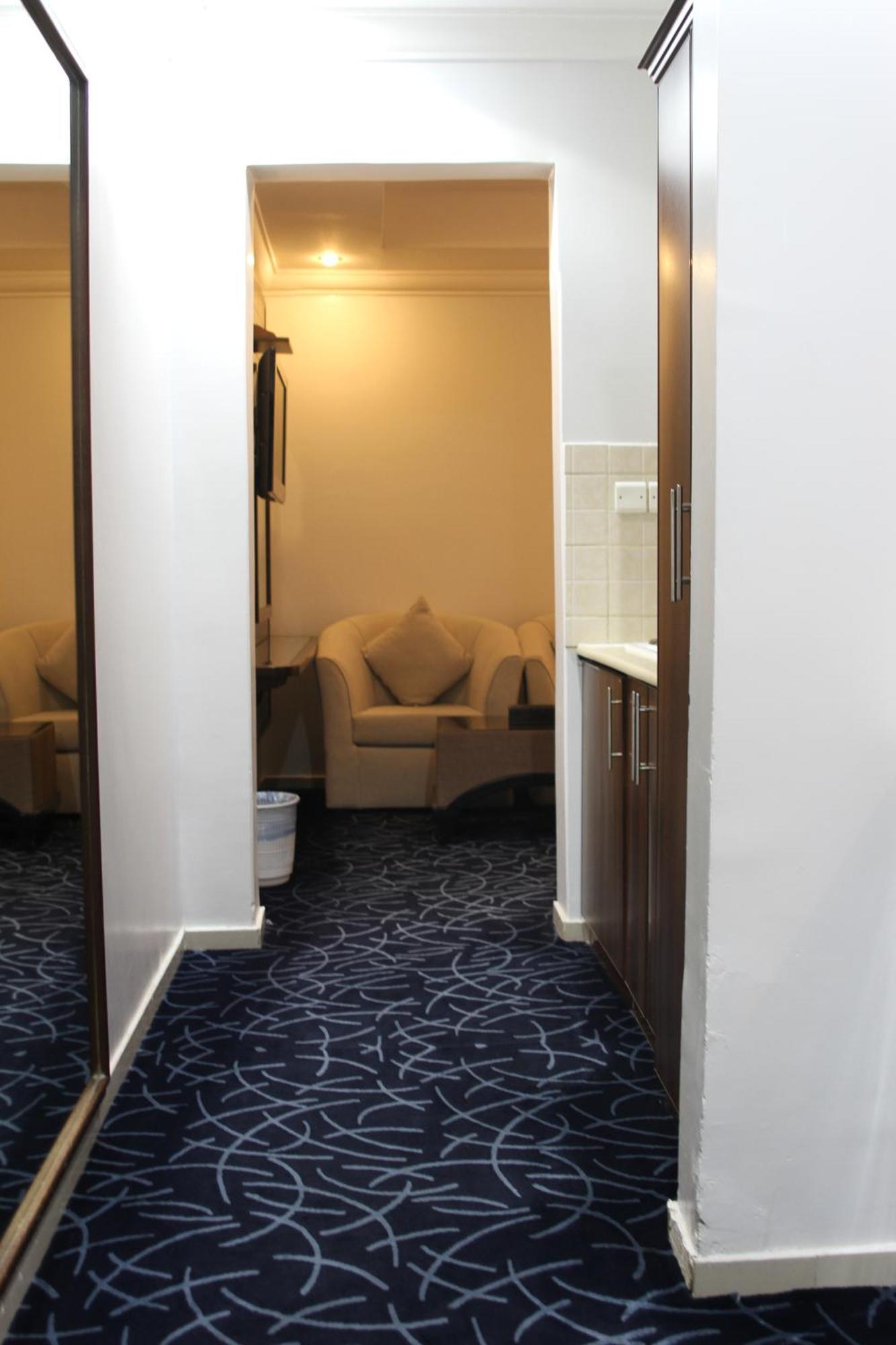Carawan Al Khaleej Hotel Olaya Riyad Dış mekan fotoğraf